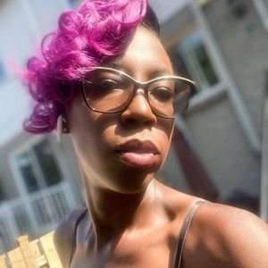 Meet your Posher, Darlène